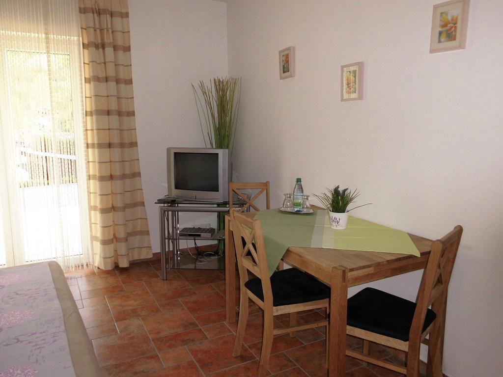 Ferienhaus Kiesel Bad Bocklet Buitenkant foto